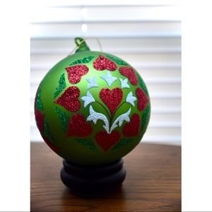 Sacred Season MMII Heart Floral Ornament